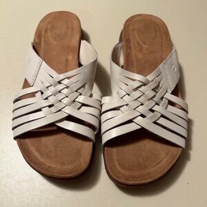 Easy Spirit White Meadow Sandals